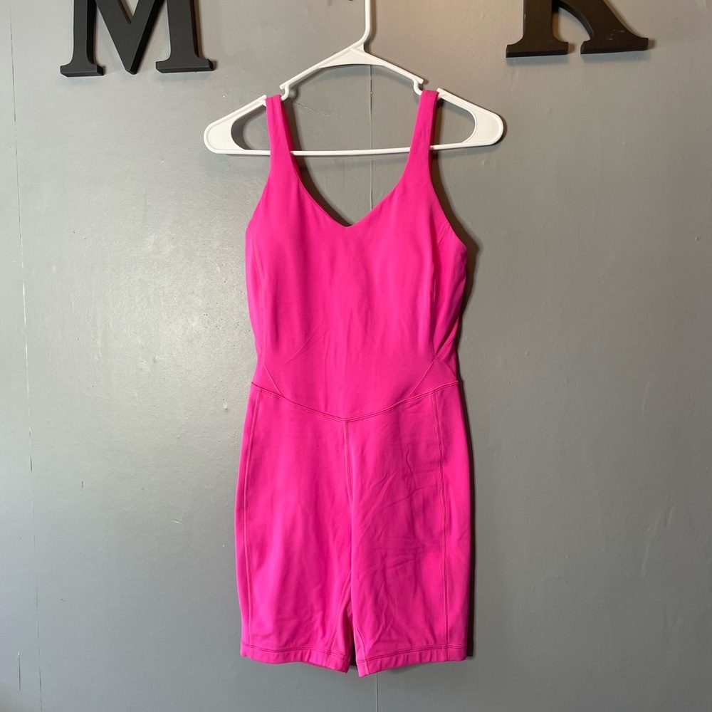 Lululemon Align Onesie 8"
Sonic Pink size 6 - Picture 5 of 15